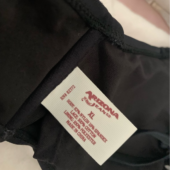 Crochet Bathing suit top - Picture 4 of 4